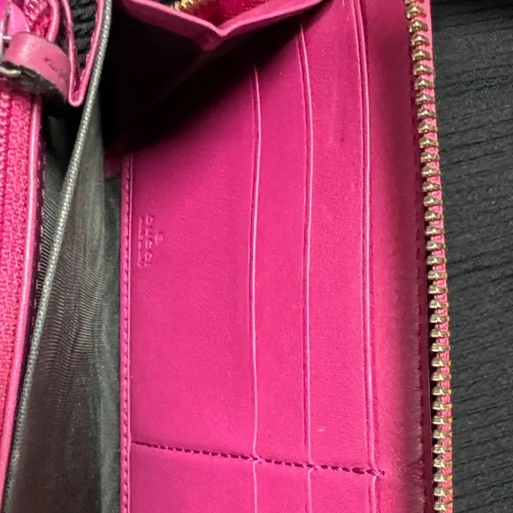 Gucci Soho Long Continental Patent Leather Wallet - Picture 4 of 8